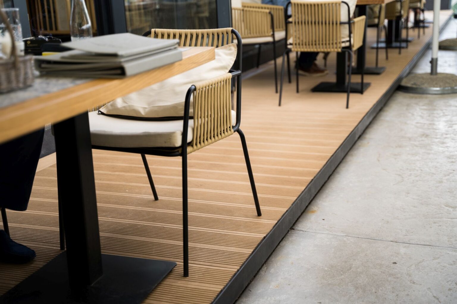 Dolly Bell Java Deking Zona